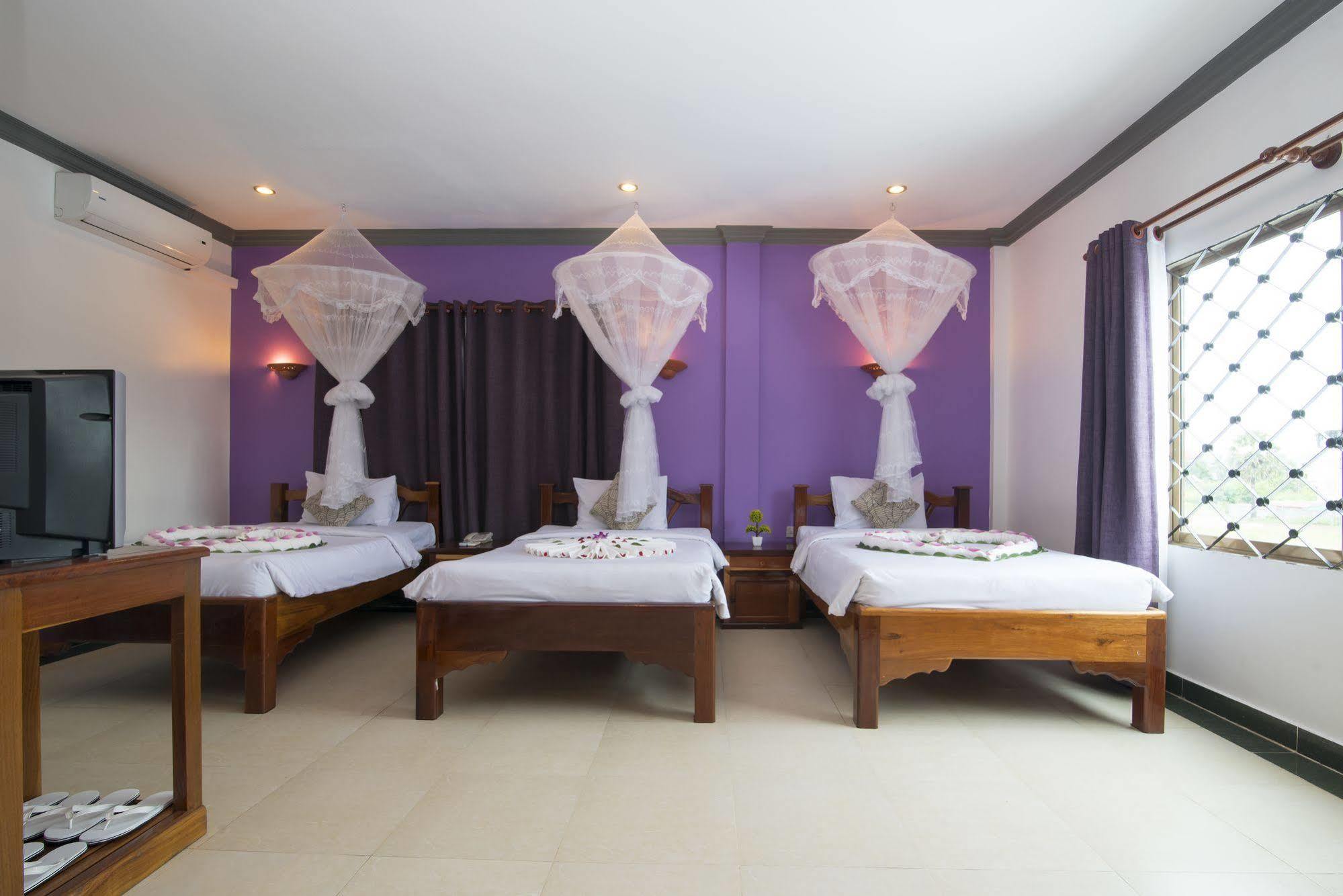 Tan Kang Angkor Hotel Сиемрип Экстерьер фото